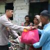 Kapolres Tapteng Kunjungi Warga Kurang Mampu, Salurkan Bantuan Sosial