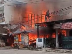 Kebakaran Hebat Hanguskan Rumah di Sibolga, Puluhan Kepala Keluarga Kehilangan Tempat Tinggal