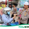 Moment Bulan Suci Ramadhan Polres Tapteng Bagikan Takjil Berbuka Puasa Kepada Masyarakat