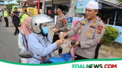 Moment Bulan Suci Ramadhan Polres Tapteng Bagikan Takjil Berbuka Puasa Kepada Masyarakat