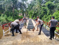 Polres Tapteng Tuntaskan Renovasi Jembatan di Desa Satahi Nauli “Dengan Nama Merah Putih Presisi”