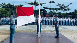 Pimpin Upacara Harkitnas, Kepala SMAN 1 Pinangsori Zulfahmi Harahap, S.Pd. Ajak Siswa Bangkit Mengukir Prestasi